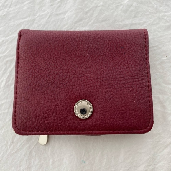 Safekeeper maroon card wallet - Picture 2 of 3